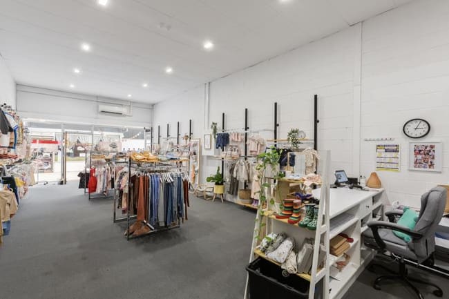 Shop 4, 166-168 High Street Belmont VIC 3216 Shop 4, 166-168 High Street Belmont VIC 3216