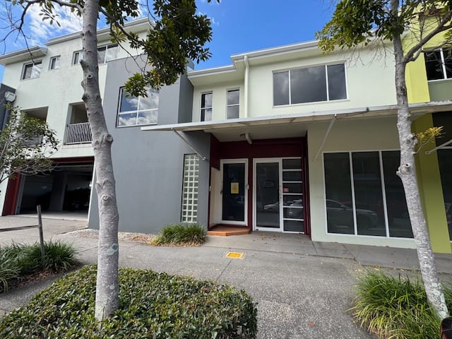 4/18 Lake Street Varsity Lakes QLD 4227 4/18 Lake Street Varsity Lakes QLD 4227