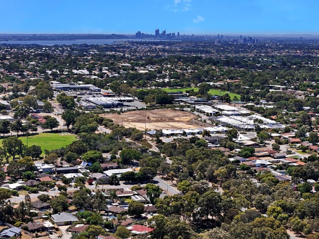 90 Coolbellup Avenue Coolbellup WA 6163 90 Coolbellup Avenue Coolbellup WA 6163