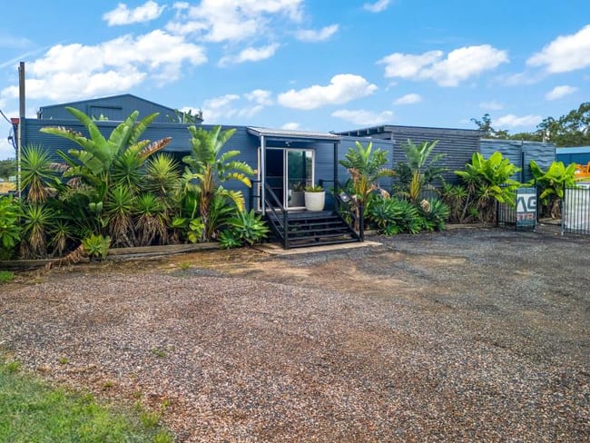 Office & Yardspace/98 Church Road Tuggerah NSW 2259 Office & Yardspace/98 Church Road Tuggerah NSW 2259