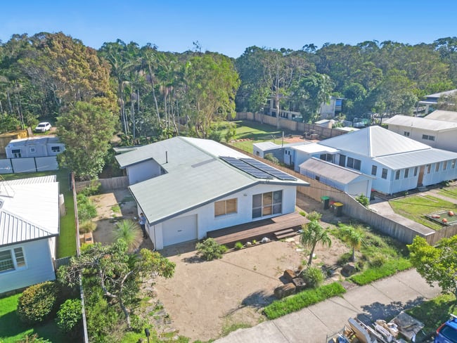 19 Coronation Avenue Pottsville Beach NSW 2489