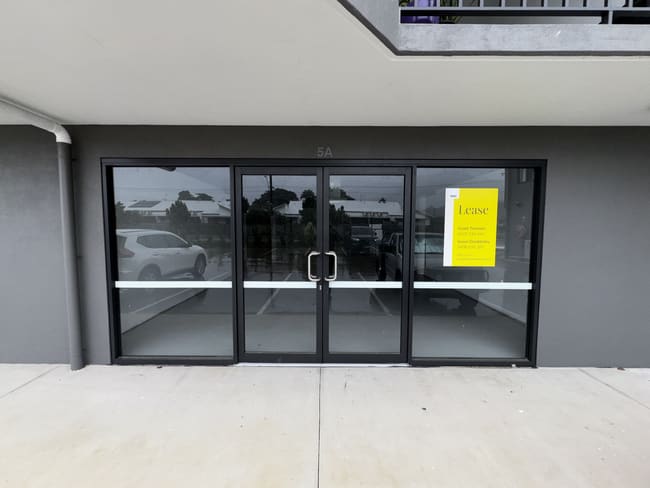 60 Kowinka St White Rock QLD 4868 60 Kowinka St White Rock QLD 4868