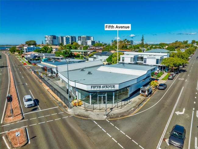 30 Brisbane Road Labrador QLD 4215 30 Brisbane Road Labrador QLD 4215