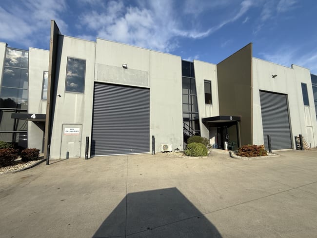 3/7-8 Len Thomas Place Narre Warren VIC 3805