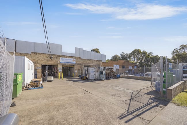 85 Bath Road Kirrawee NSW 2232 85 Bath Road Kirrawee NSW 2232