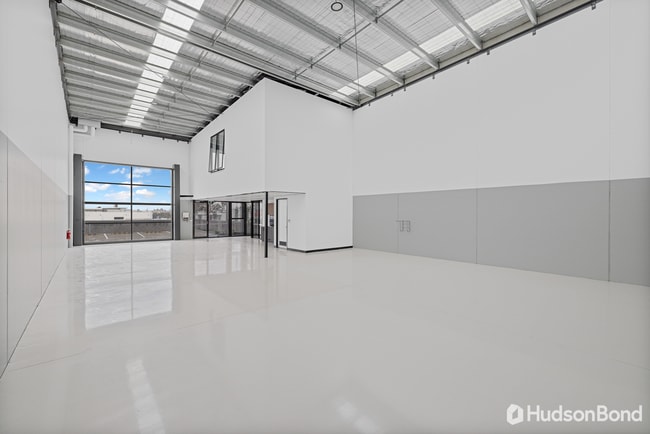 2/43 Danaher Drive South Morang VIC 3752 2/43 Danaher Drive South Morang VIC 3752