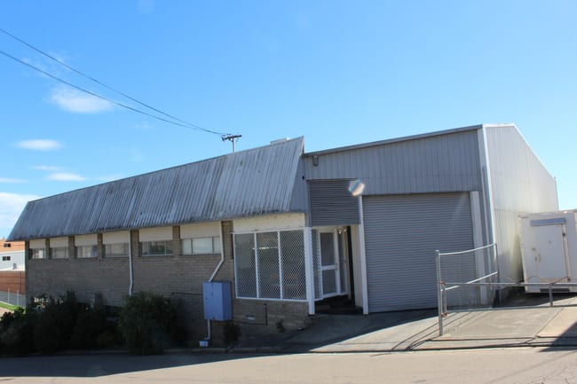 2/24 Russell Street Batemans Bay NSW 2536 2/24 Russell Street Batemans Bay NSW 2536
