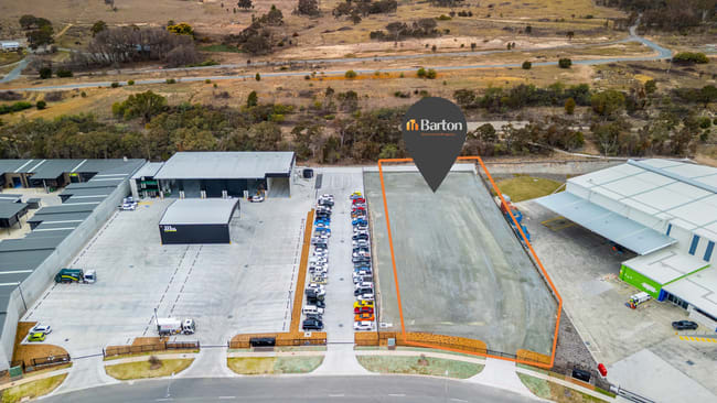 Hardstand/33 Val Reid Crescent Hume ACT 2620