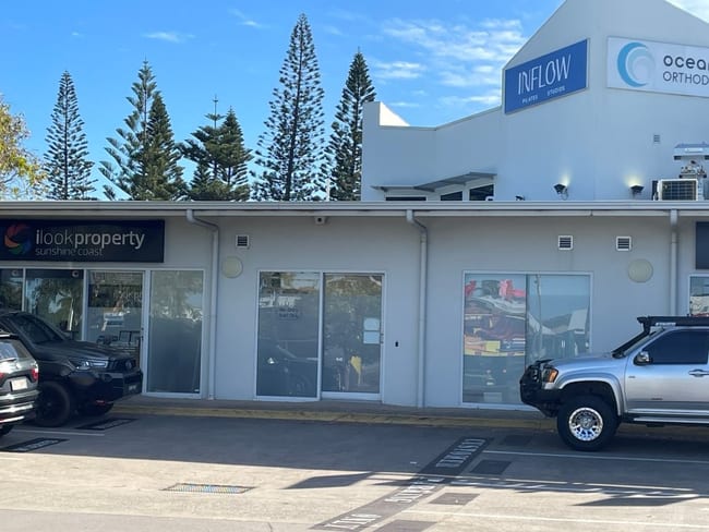 2/3 Kawana Island Boulevard Warana QLD 4575