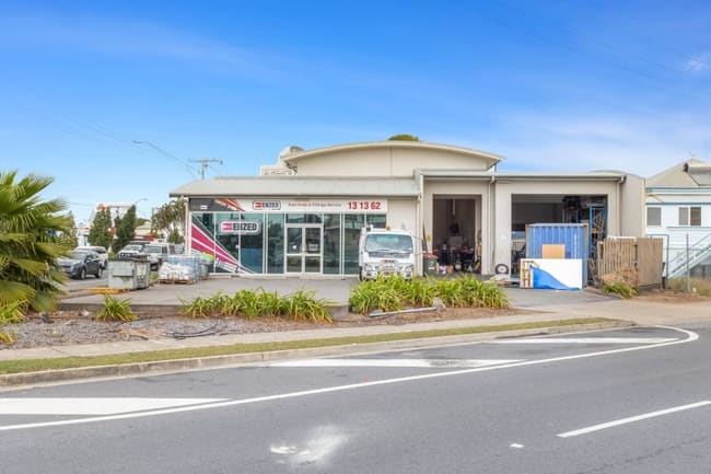Whole of the property/28-30 Gladstone Road Allenstown QLD 4700