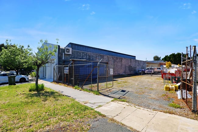 10 Claude Street Burswood WA 6100 10 Claude Street Burswood WA 6100
