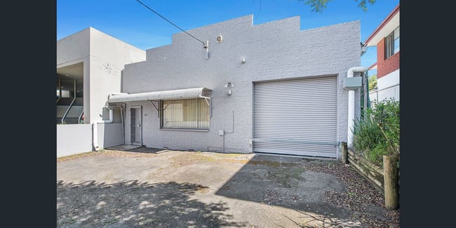 18A-A Hills Street Gosford NSW 2250 18A-A Hills Street Gosford NSW 2250