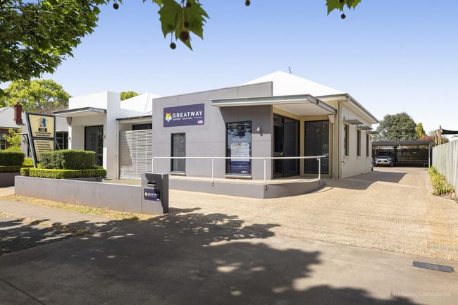 2/106-108 Herries Street East Toowoomba QLD 4350 2/106-108 Herries Street East Toowoomba QLD 4350
