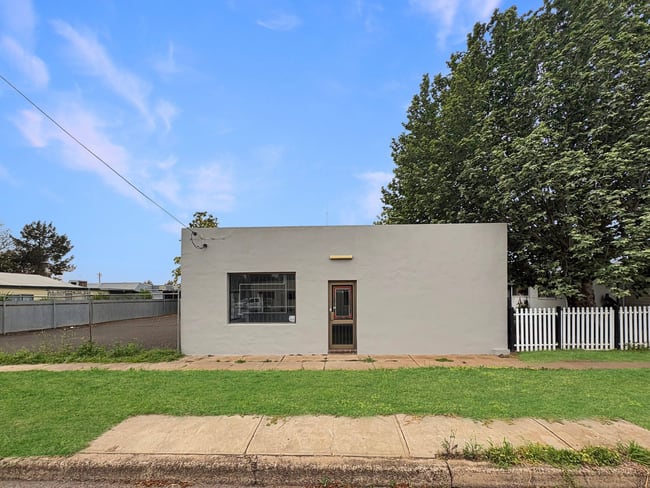 15 Rosemary Street Gunnedah NSW 2380 15 Rosemary Street Gunnedah NSW 2380