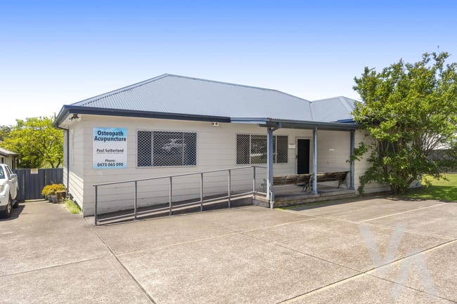 18 Wilsons Road Mount Hutton NSW 2290 18 Wilsons Road Mount Hutton NSW 2290