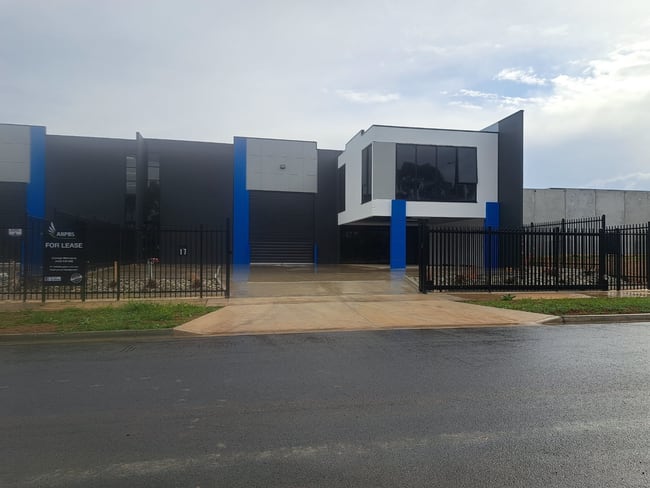 17 Target Street Melton VIC 3337 17 Target Street Melton VIC 3337