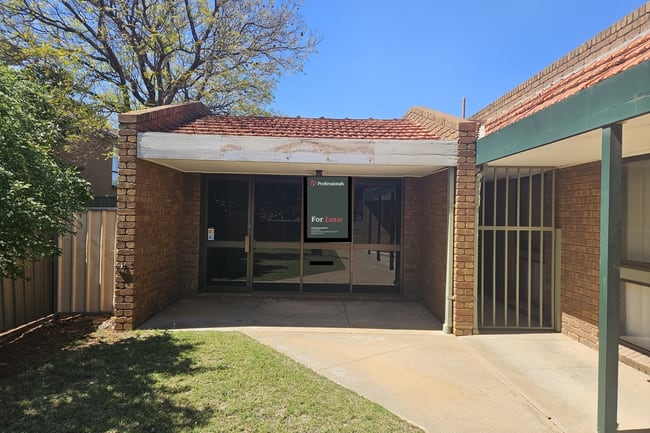 1/302 Deakin Avenue Mildura VIC 3500 1/302 Deakin Avenue Mildura VIC 3500