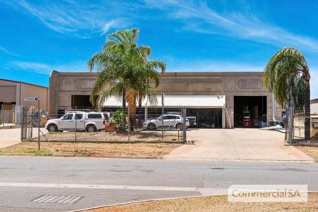 1 & 2/102 Rundle Road Salisbury South SA 5106 1 & 2/102 Rundle Road Salisbury South SA 5106