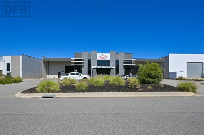 18 Bushland Ridge Bibra Lake WA 6163