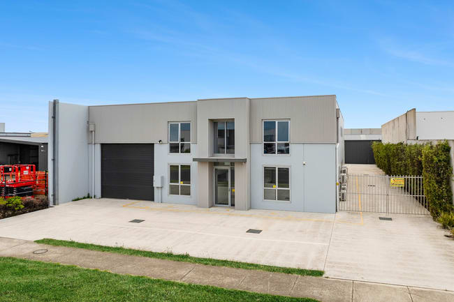 27 Essington Street Grovedale VIC 3216 27 Essington Street Grovedale VIC 3216