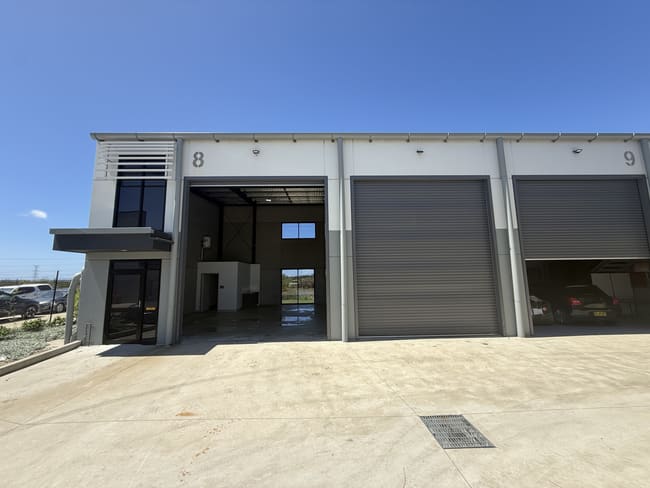 Unit 8, 50 Riverside Drive Mayfield NSW 2304 Unit 8, 50 Riverside Drive Mayfield NSW 2304