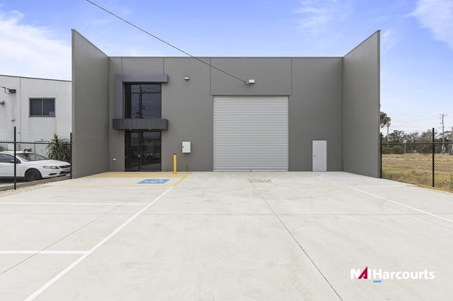 8 Foch Street North Shore VIC 3214 8 Foch Street North Shore VIC 3214