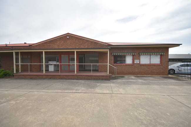 3/340 Griffith Road Lavington NSW 2641