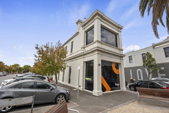 18 ARMSTRONG STREET Middle Park VIC 3206