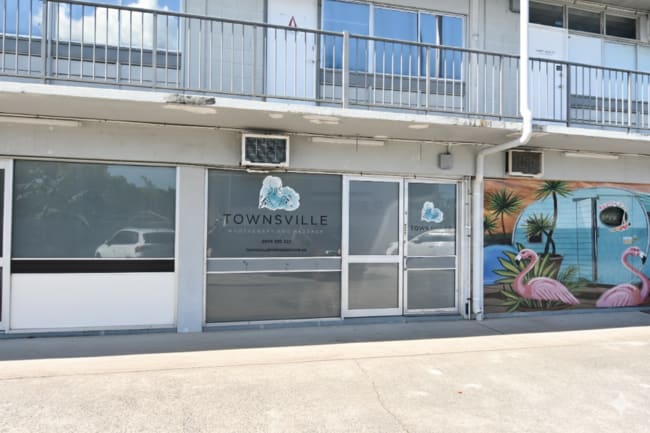 4/203 Kings Road Pimlico QLD 4812 4/203 Kings Road Pimlico QLD 4812