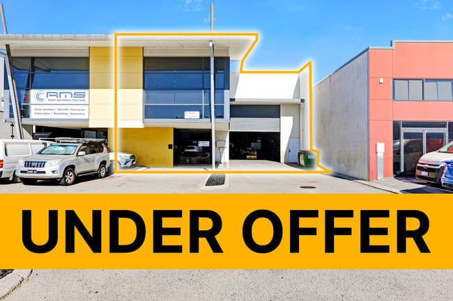2/13 Mordaunt Cct Canning Vale WA 6155