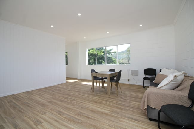 Unit 4/1-3 Smith Street Hyde Park QLD 4812