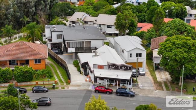 82 Leicester Street Coorparoo QLD 4151