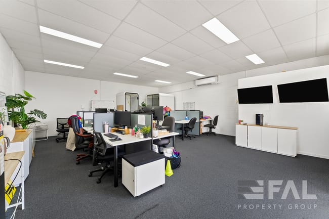 Shop 4/727 Deception Bay Road Rothwell QLD 4022 Shop 4/727 Deception Bay Road Rothwell QLD 4022
