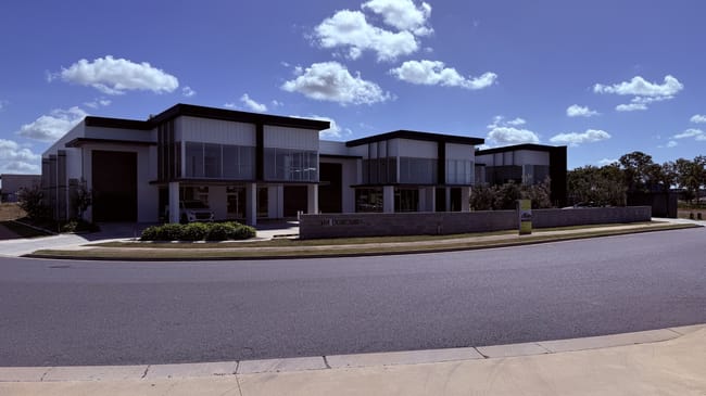 4/15 Aviation Crescent Kensington QLD 4670 4/15 Aviation Crescent Kensington QLD 4670