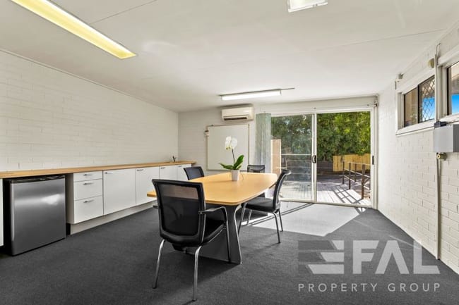 Ground Suite 3/14 Wongabel Street Kenmore QLD 4069 Ground Suite 3/14 Wongabel Street Kenmore QLD 4069