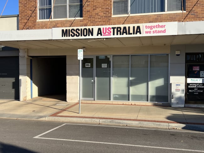 100 Yambil Street Griffith NSW 2680 100 Yambil Street Griffith NSW 2680