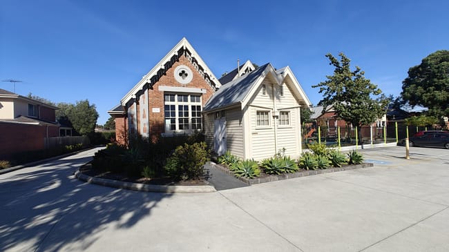 172-174 Burwood Highway Burwood VIC 3125