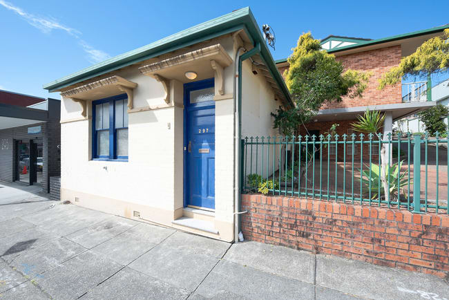 1/297 Brunker Road Adamstown NSW 2289 1/297 Brunker Road Adamstown NSW 2289