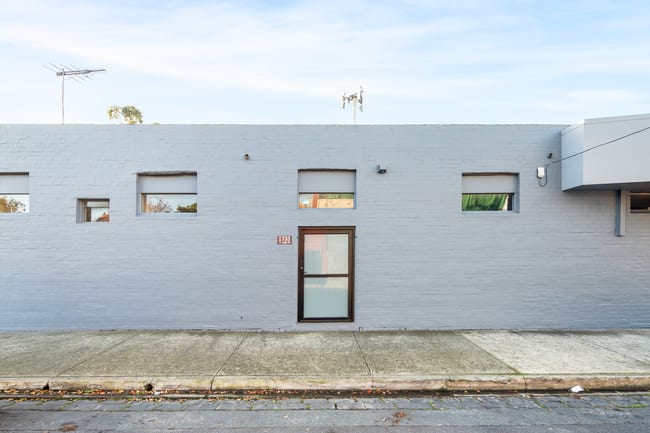 2/733 High Street Thornbury VIC 3071 2/733 High Street Thornbury VIC 3071