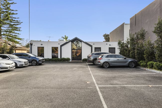 Units 2 & 4/391 High Street Ashburton VIC 3147 Units 2 & 4/391 High Street Ashburton VIC 3147