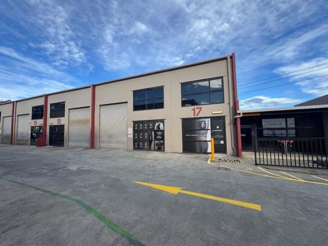 Unit 17/3 Kelso Crescent Moorebank NSW 2170 Unit 17/3 Kelso Crescent Moorebank NSW 2170