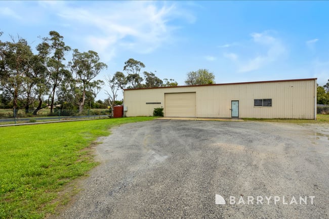 2 Watts Road Nyora VIC 3987