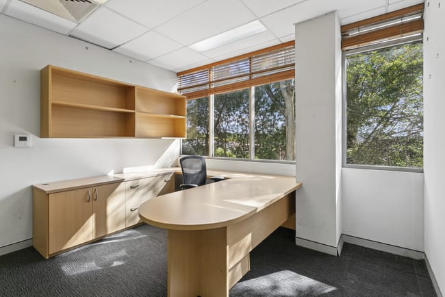 Suites 6 & 7/538-540 Sydney Road Seaforth NSW 2092 Suites 6 & 7/538-540 Sydney Road Seaforth NSW 2092