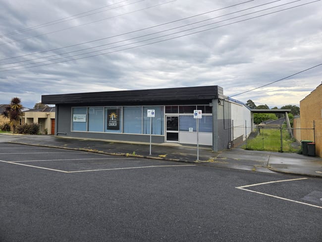 39 Monash Road Newborough VIC 3825 39 Monash Road Newborough VIC 3825
