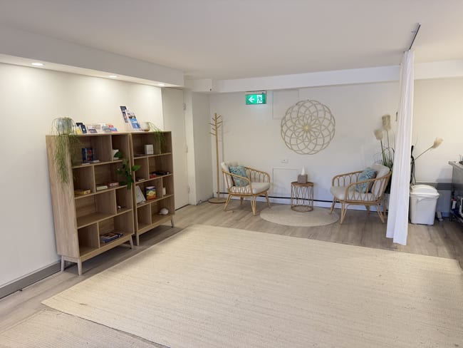 2/16 Waratah Street Mona Vale NSW 2103 2/16 Waratah Street Mona Vale NSW 2103