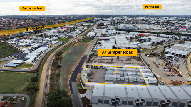 2/37 Simper Road Yangebup WA 6164 2/37 Simper Road Yangebup WA 6164