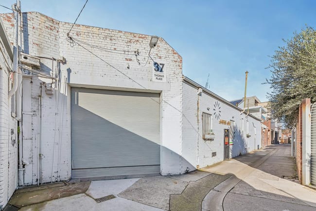 37 Thomas Place Prahran VIC 3181 37 Thomas Place Prahran VIC 3181