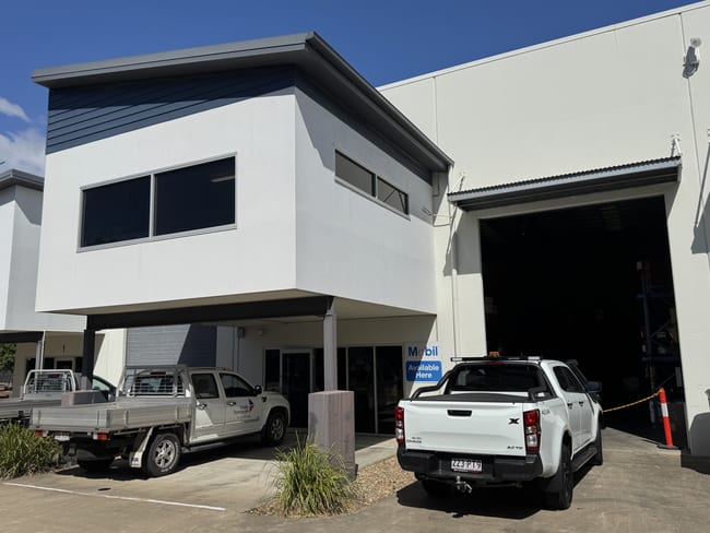 585 Ingham Rd Mount St John QLD 4818 585 Ingham Rd Mount St John QLD 4818