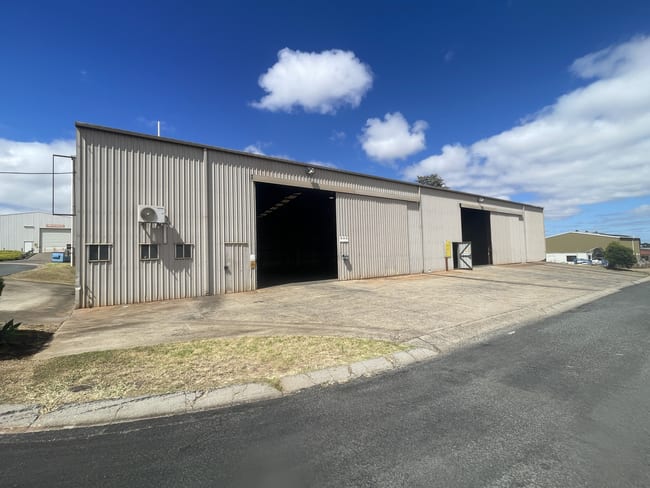 Shed 3/311-313 Taylor Street Wilsonton QLD 4350