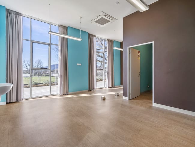 Ground Tenancy 3/10-12 The Avenue New Norfolk TAS 7140 Ground Tenancy 3/10-12 The Avenue New Norfolk TAS 7140